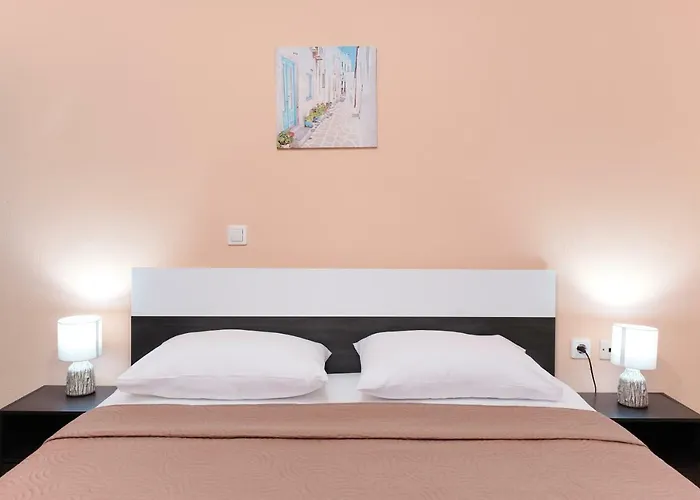 Minos Apartment